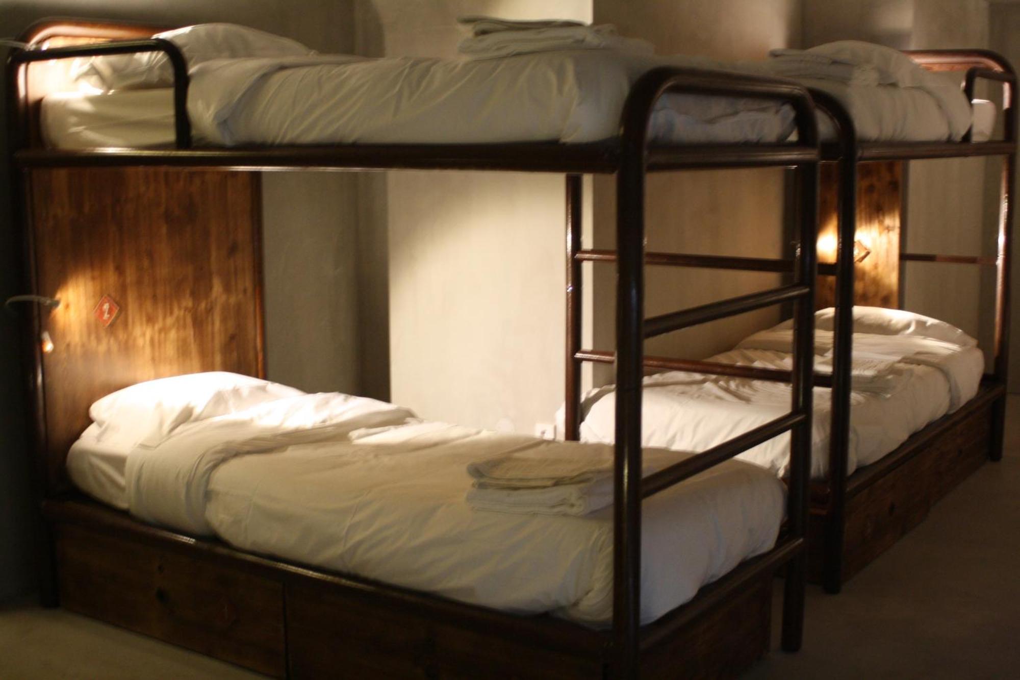 N1 Hostel Apartments&Suites Santarém Zimmer foto